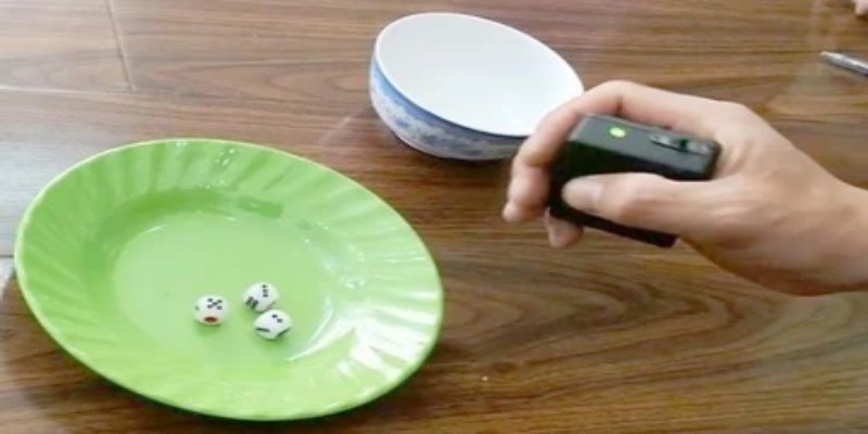 Thủ thuật xóc đĩa bịp không cần đồ hiệu quả