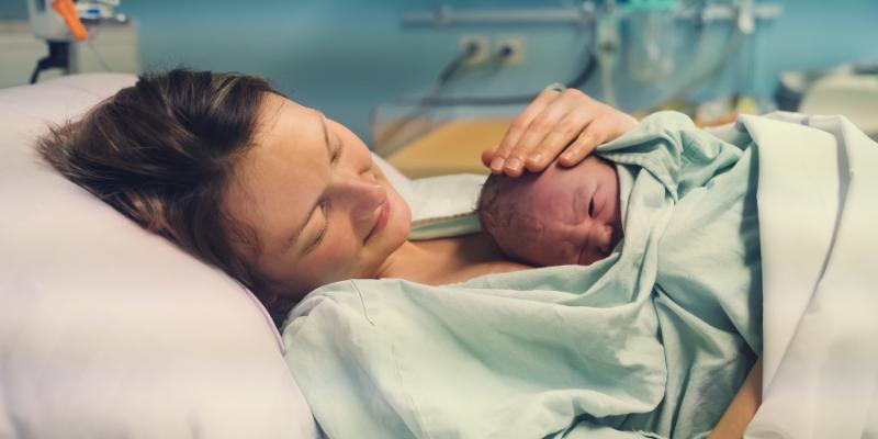 Nằm Mơ Thấy Mình Sinh Con Đánh Số Mấy Để Trúng Giải Lớn?